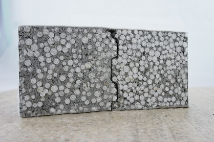 防火新型墻體在倉(cāng)庫(kù)建設(shè)中起到重要作用